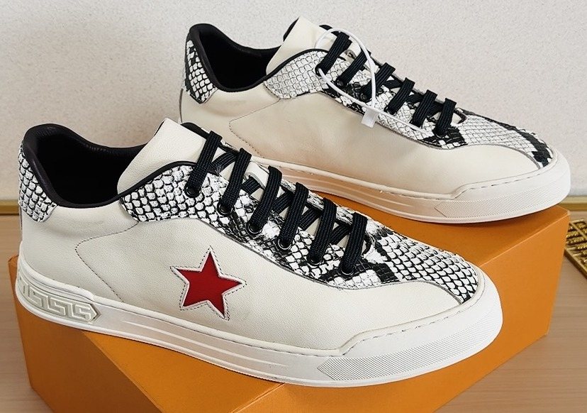 Louis Vuitton Red Star Low-Top Sneakers