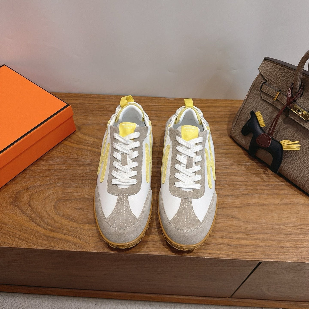 Hermès Contrast-Panel Low-Top Sneakers