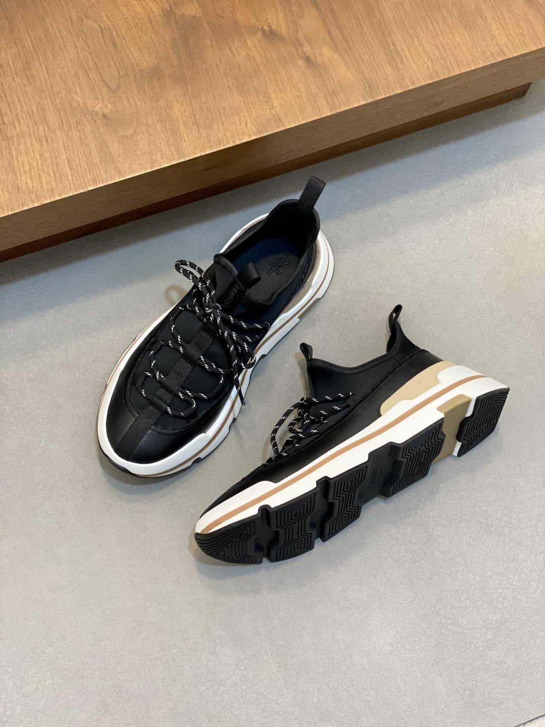Hermès Men's Bouncing Low-Top Sneakers