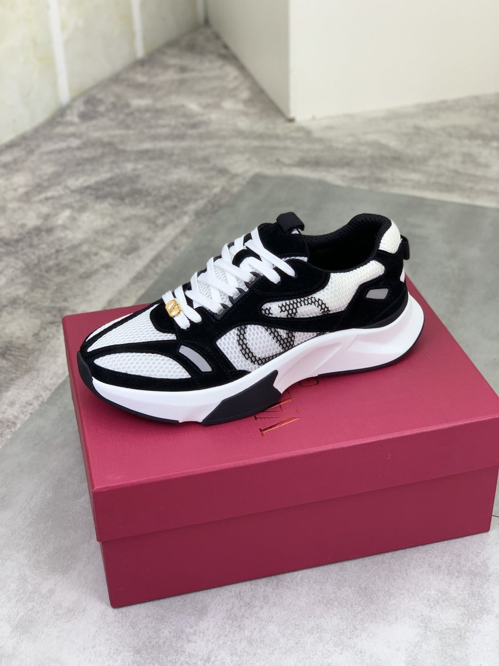 Valentino VLogo Mesh Low-Top Sneakers
