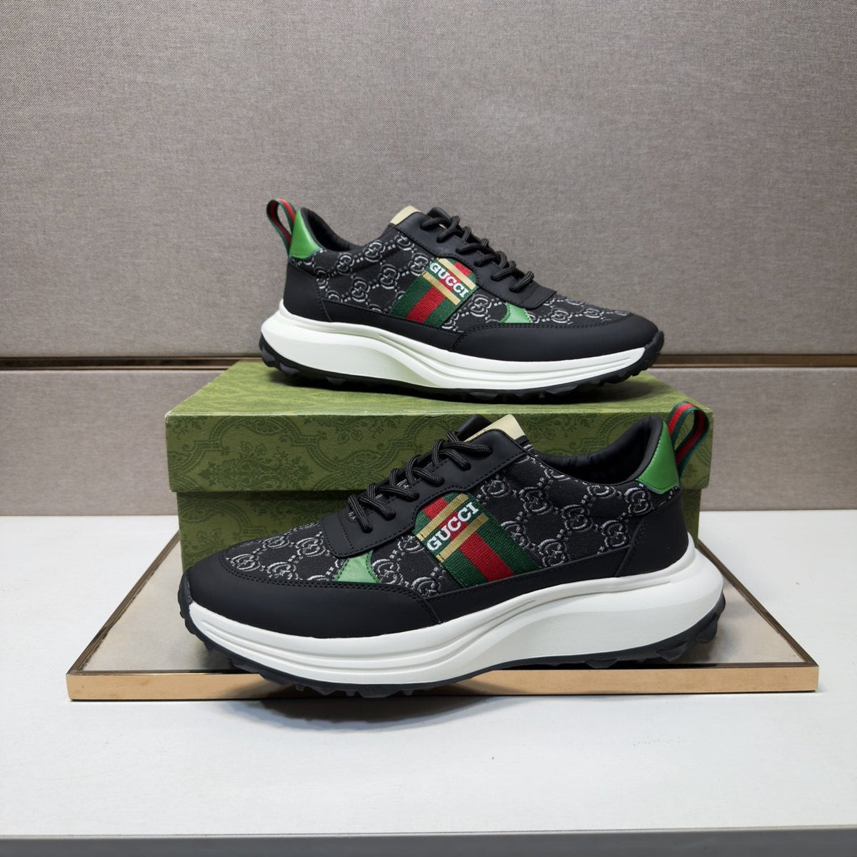 Gucci Green-Red Stripe Men's Sneakers