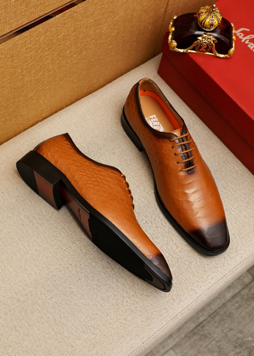 Ferragamo Men's Textured Lace-Up Dress Shoes